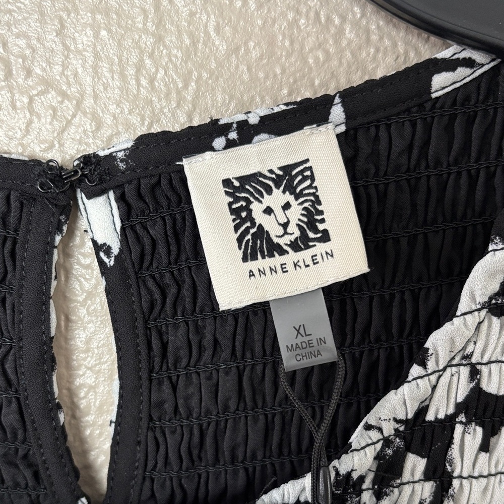 NWT Anne Klein Smocked-Bodice Tiered Maxi Dress in Black/White print XL - Picture 2 of 8